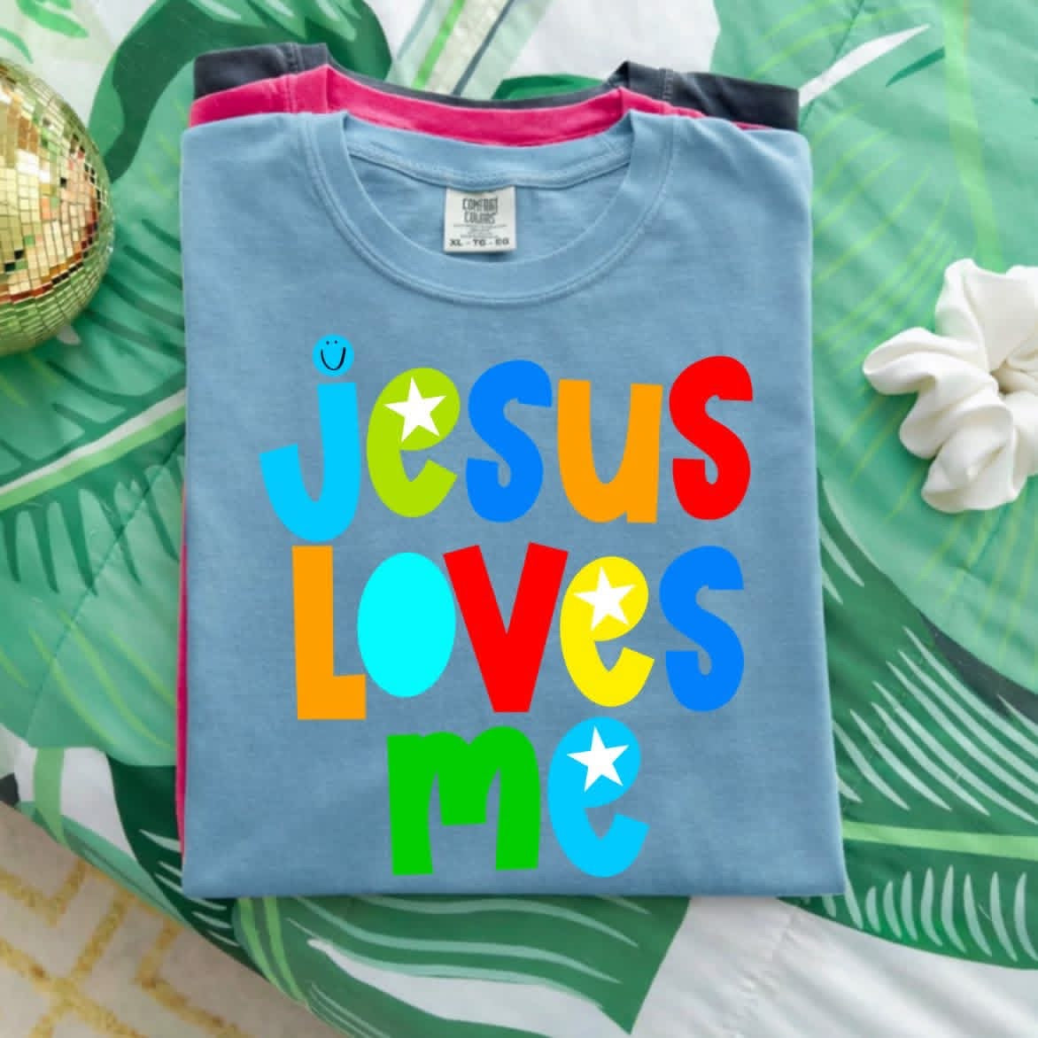 YOUTH Jesus Loves Me Boy Short Sleeve / Comfort Color / 9018