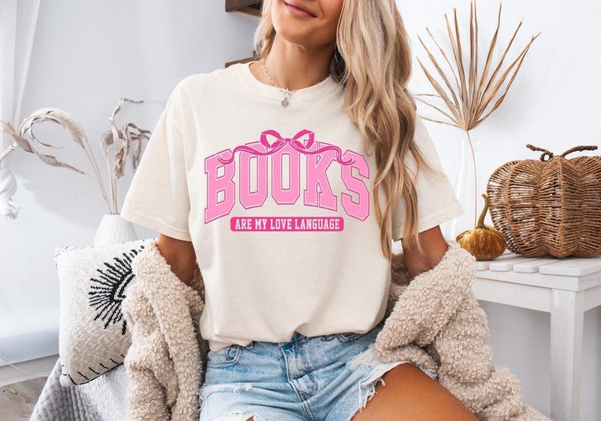 Books are my Love Language Short Sleeve/Comfort Color/1717