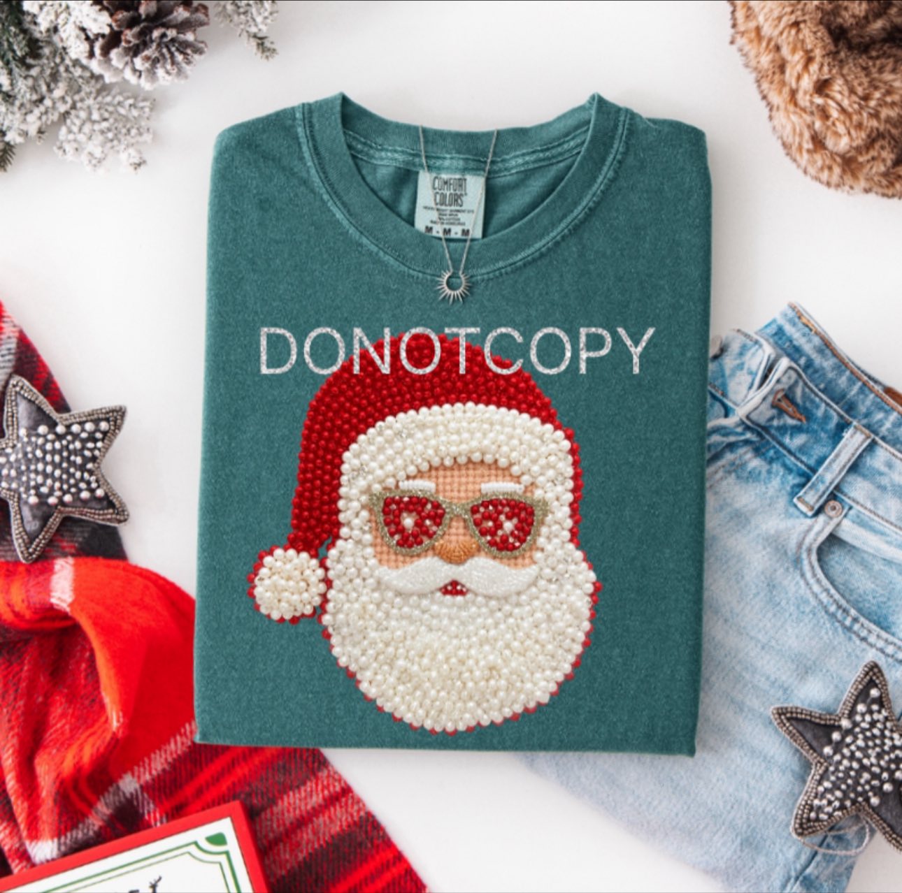 Santa in Pearls Short Sleeve/Comfort Color/1717